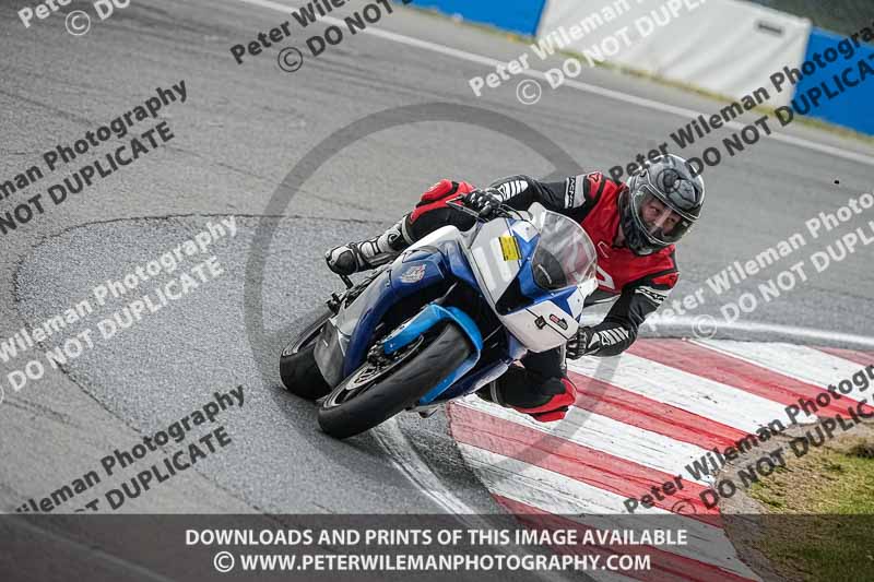 donington no limits trackday;donington park photographs;donington trackday photographs;no limits trackdays;peter wileman photography;trackday digital images;trackday photos